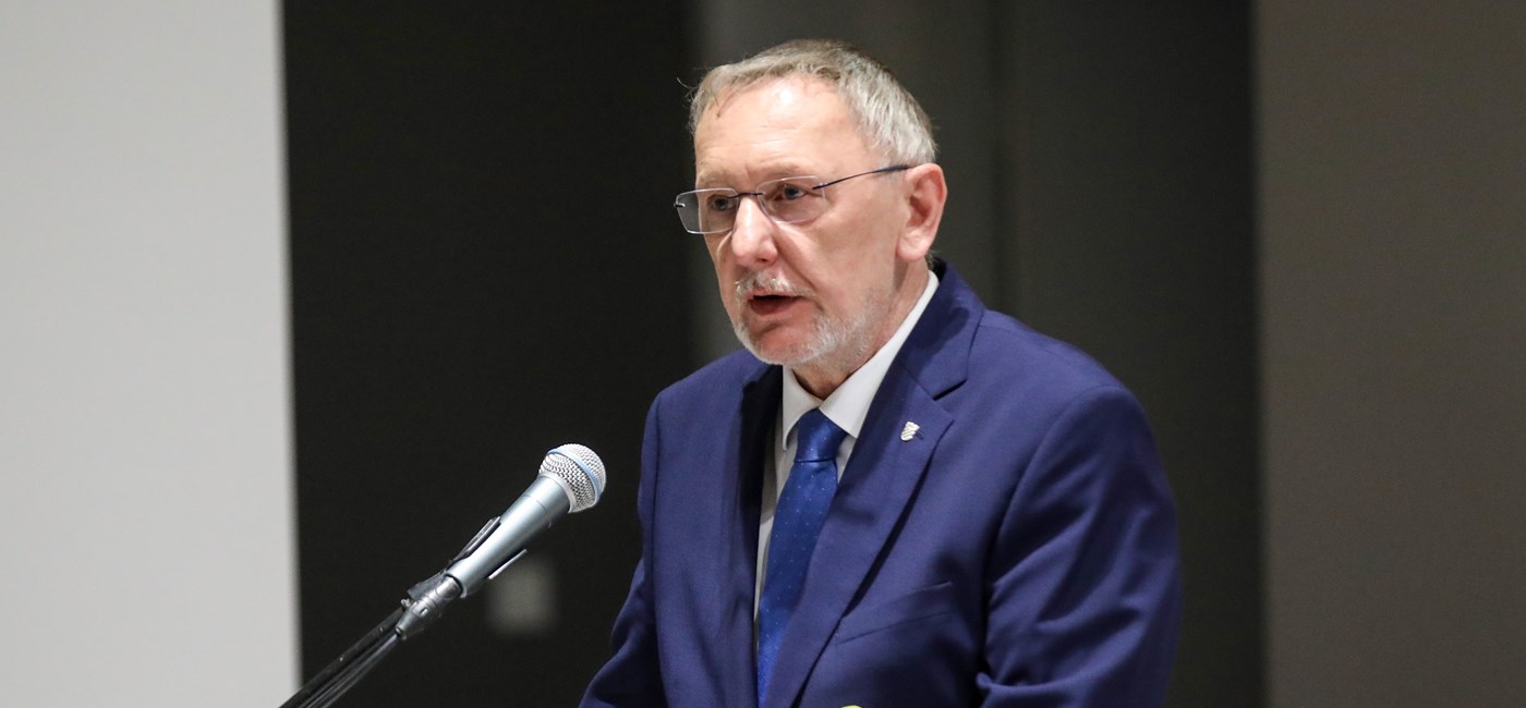 Božinović o neredima u Splitu: Privedene 54 osobe, ozlijeđena tri policajca